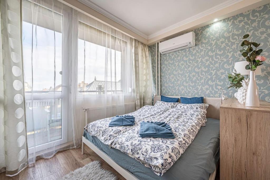 Liszt Ferenc Square Panorama Apt Budapest Eksteriør bilde